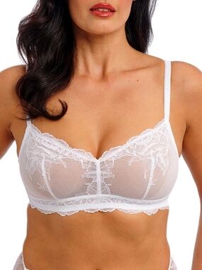 NEW Wacoal Vivid Attraction Sheer Mesh Lace Bralette Wire-free Bra 810384 White